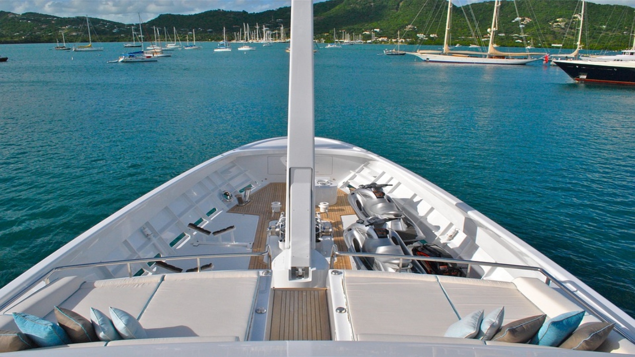 General Manager – Luxury Boat, France